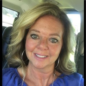 Meet your Posher, Leslie